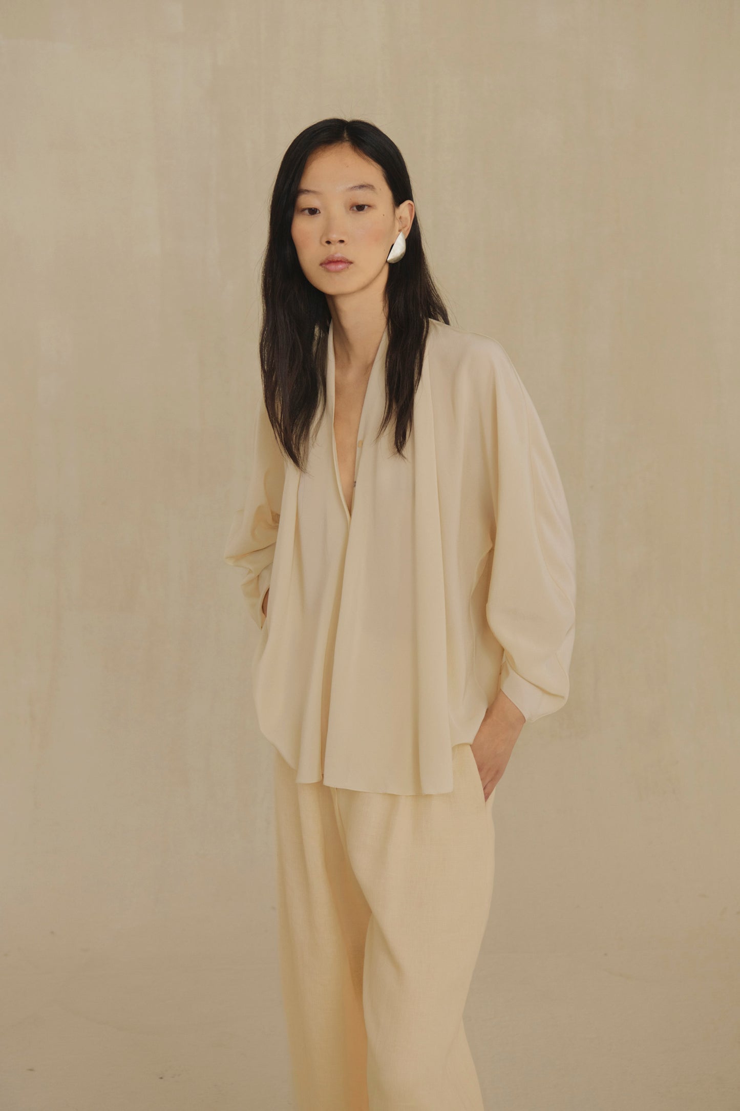 Medina, blusa de seda marfil