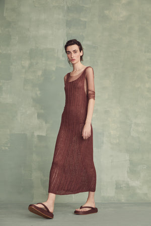 Mine, dress in maroon linen and cotton jersey
