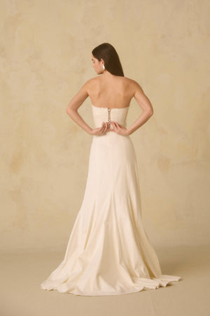 MIo top and Esparta skirt 