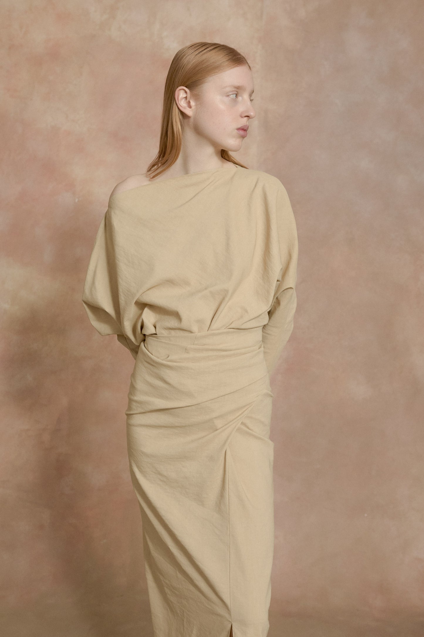 Mite, long beige dress