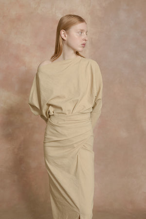 Mite, long beige dress