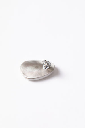 Mizar, silver oval earring