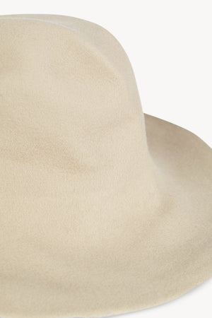 Mystic, beige felt hat