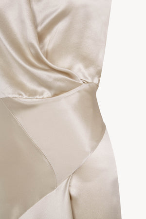 Nailah, vestido champagne