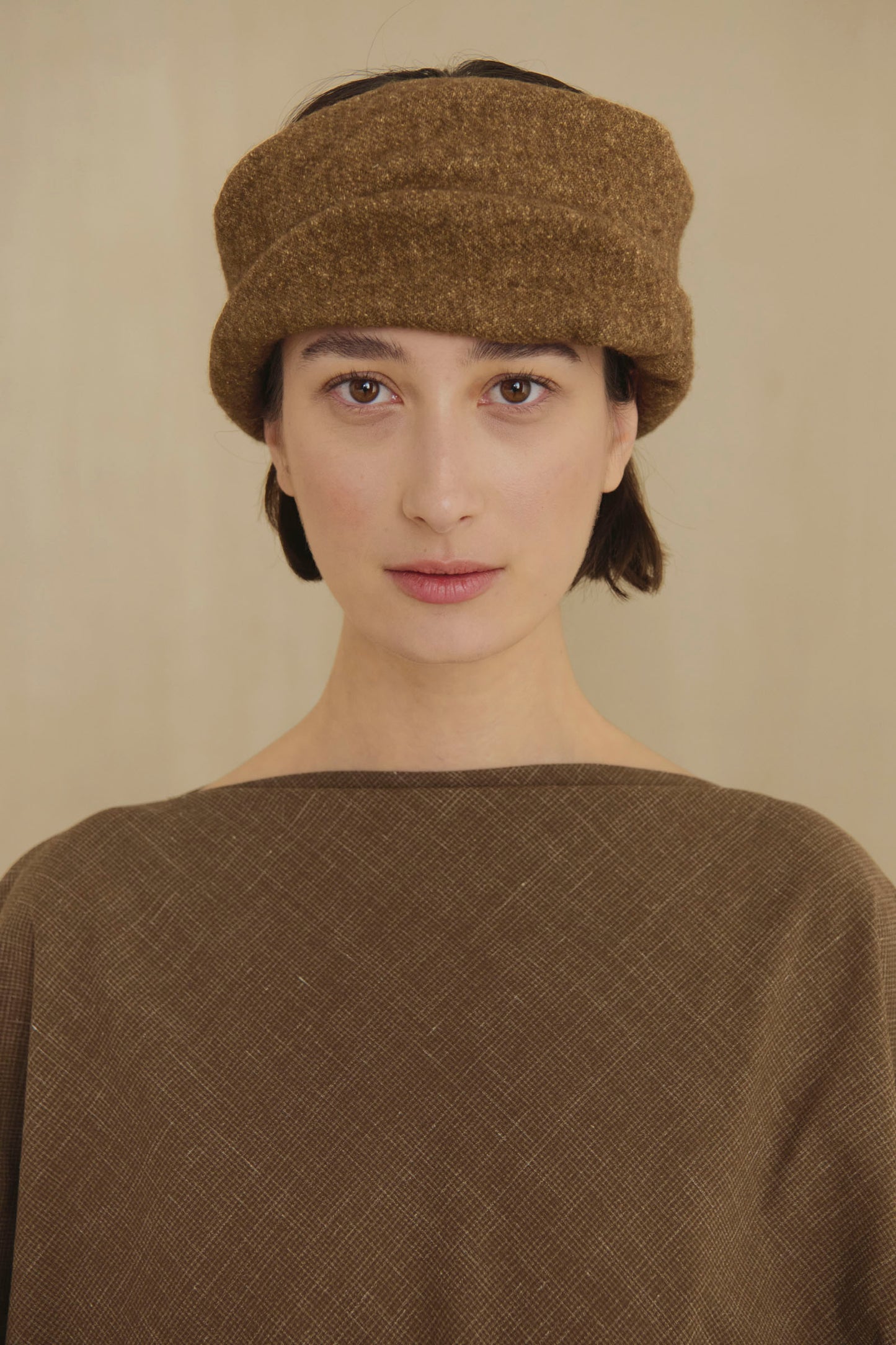 Nur, turbante de lana y algodon marron