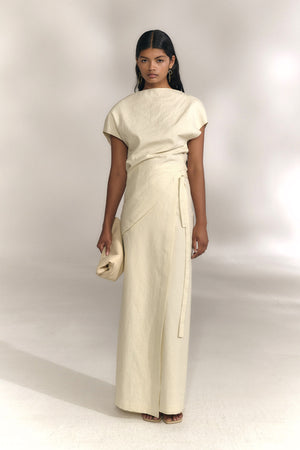 Noe,  ivory asymmetrical top in linen and cotton