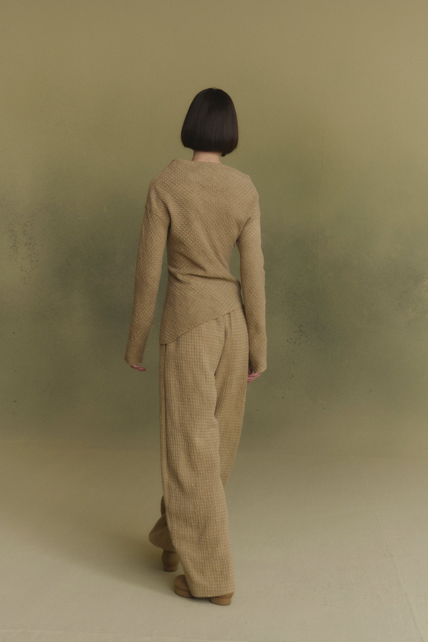 Nuna, beige checked jacquard pants