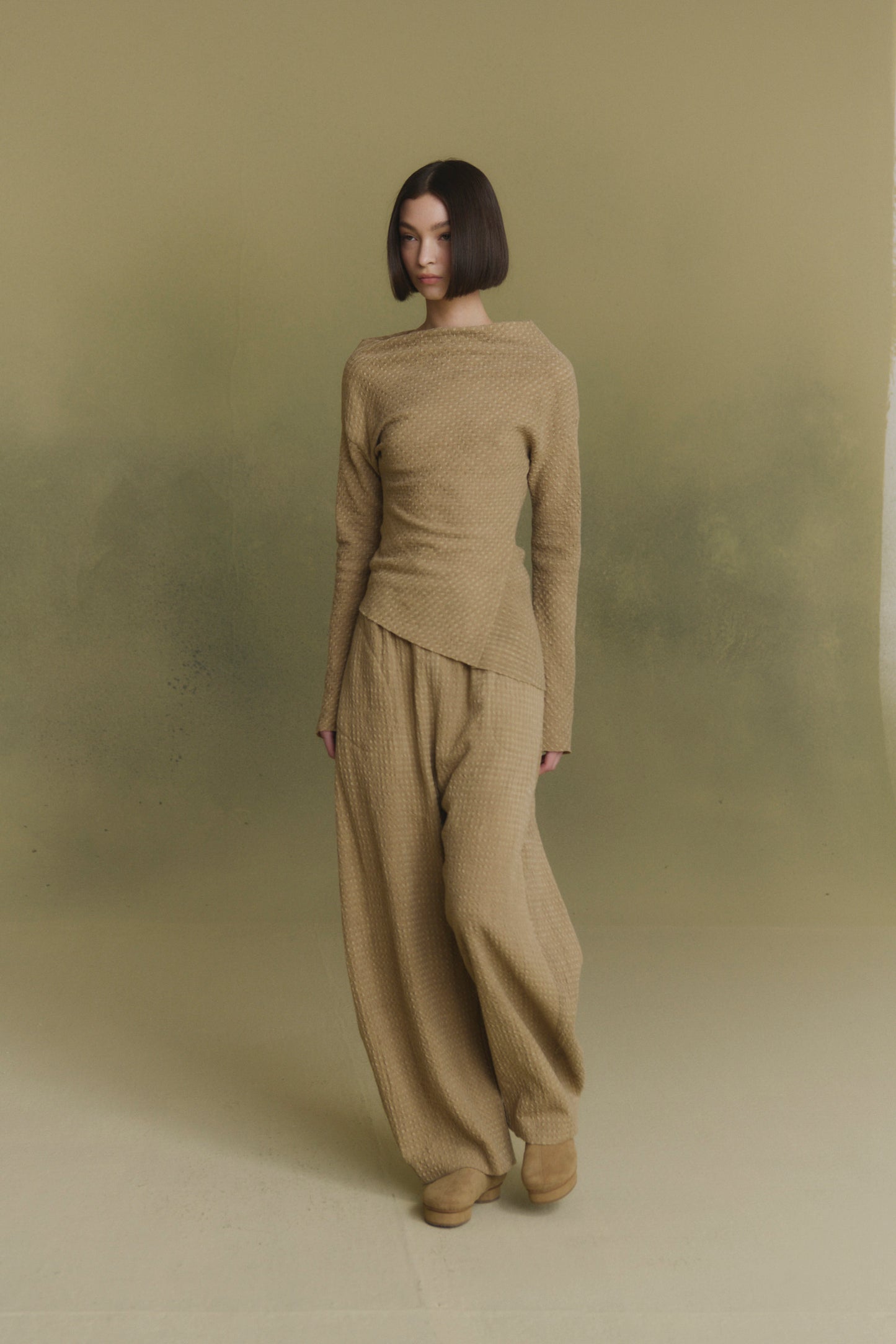 Nuna, beige checked jacquard pants