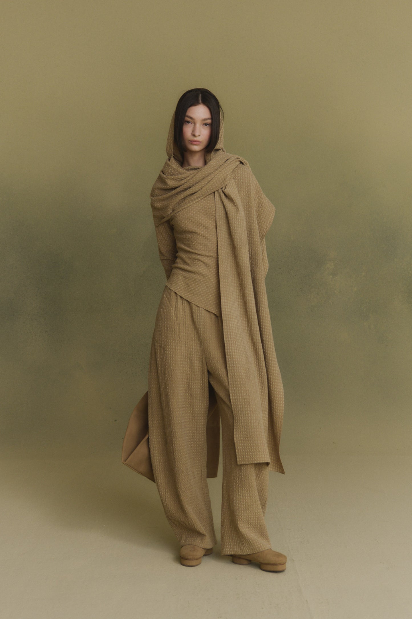 Nuna, beige checked jacquard scarf