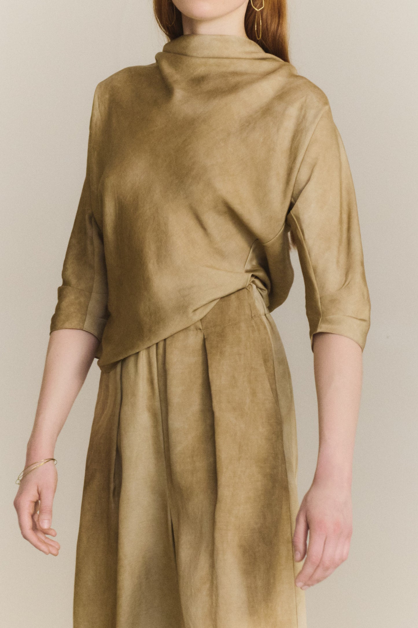 Opalo, pantalon bronce maltinto