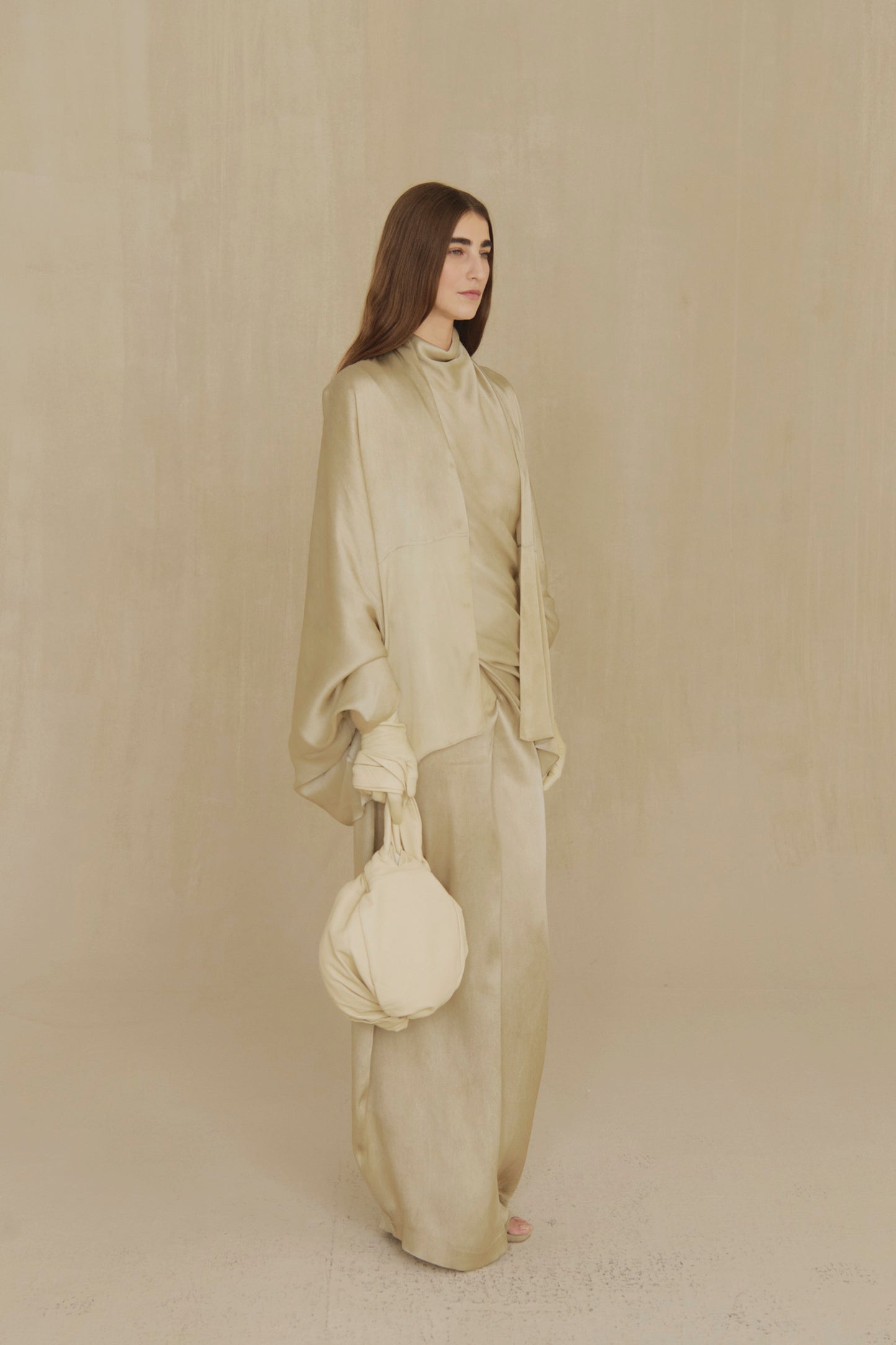 Ocaso, pantalon envolvente burdeos maltinto