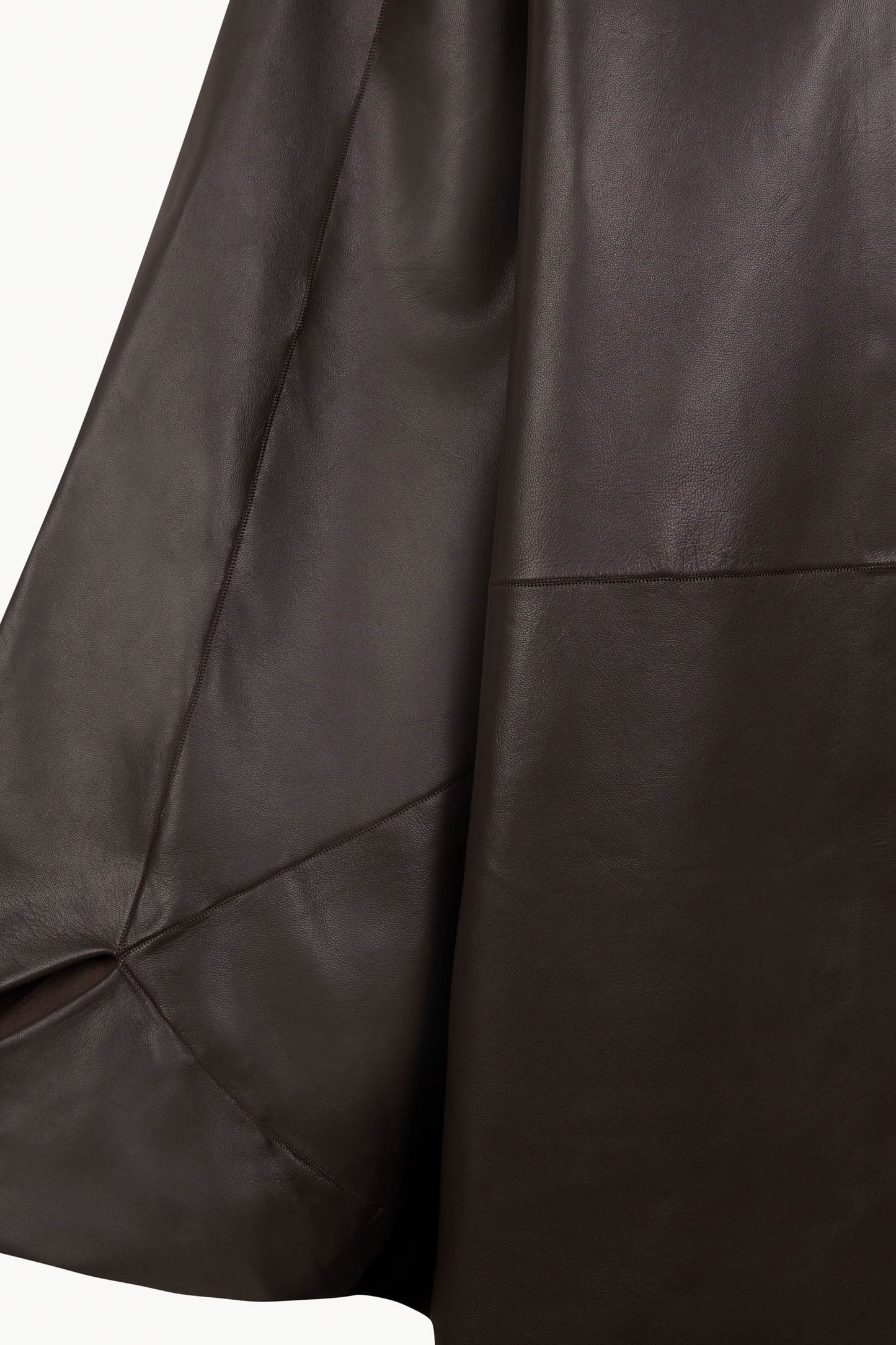 Opalo, chaqueta kimono de piel marron oscuro