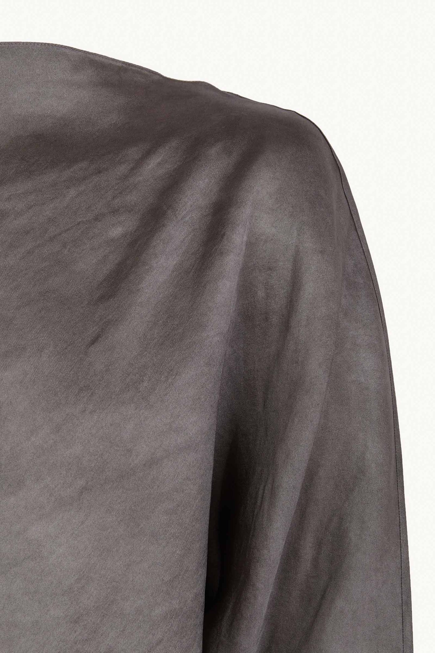 Pola, top de organza malva maltinto