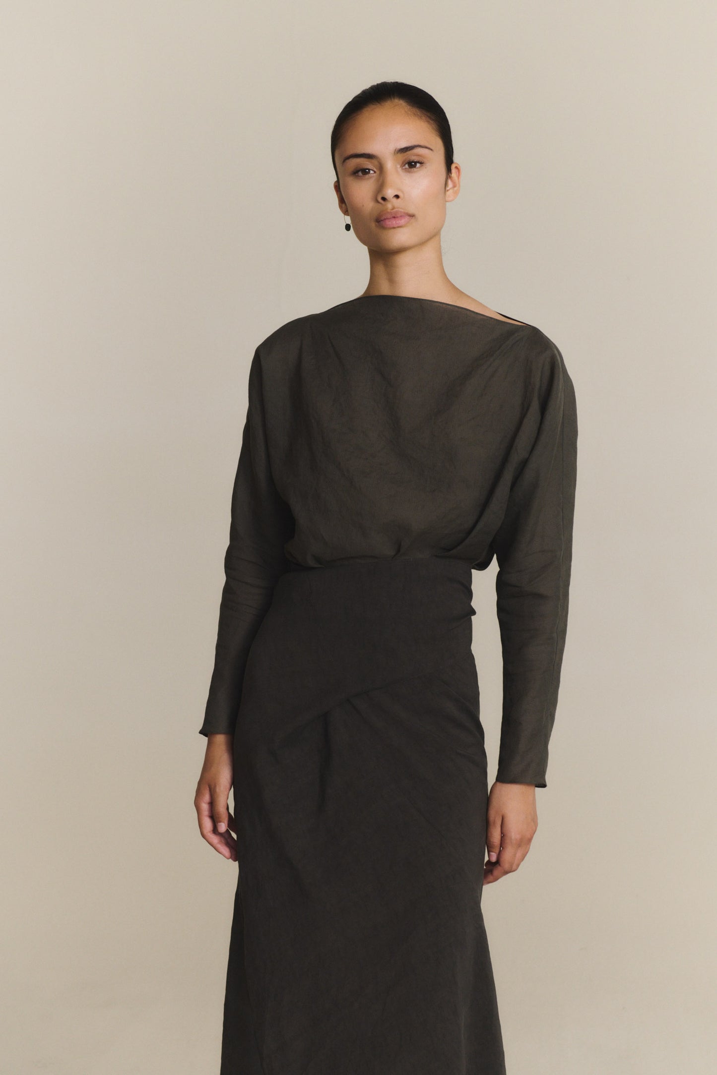 Pune, dark grey cotton and linen top