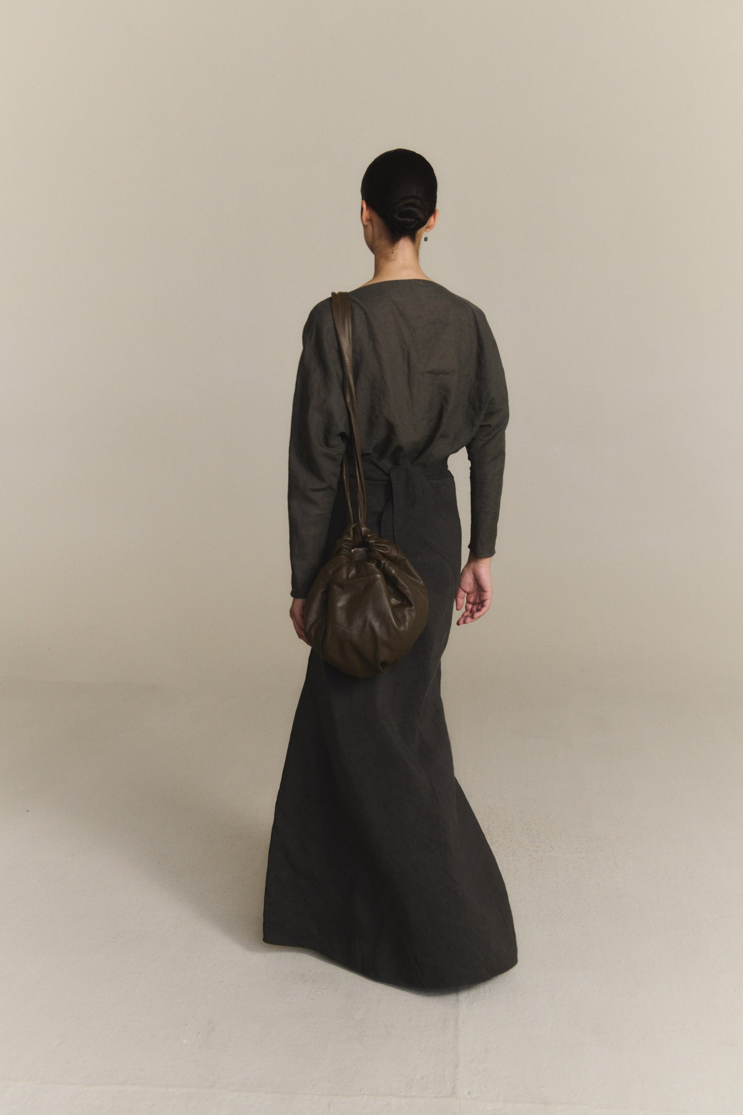 Pune, dark grey cotton and linen top