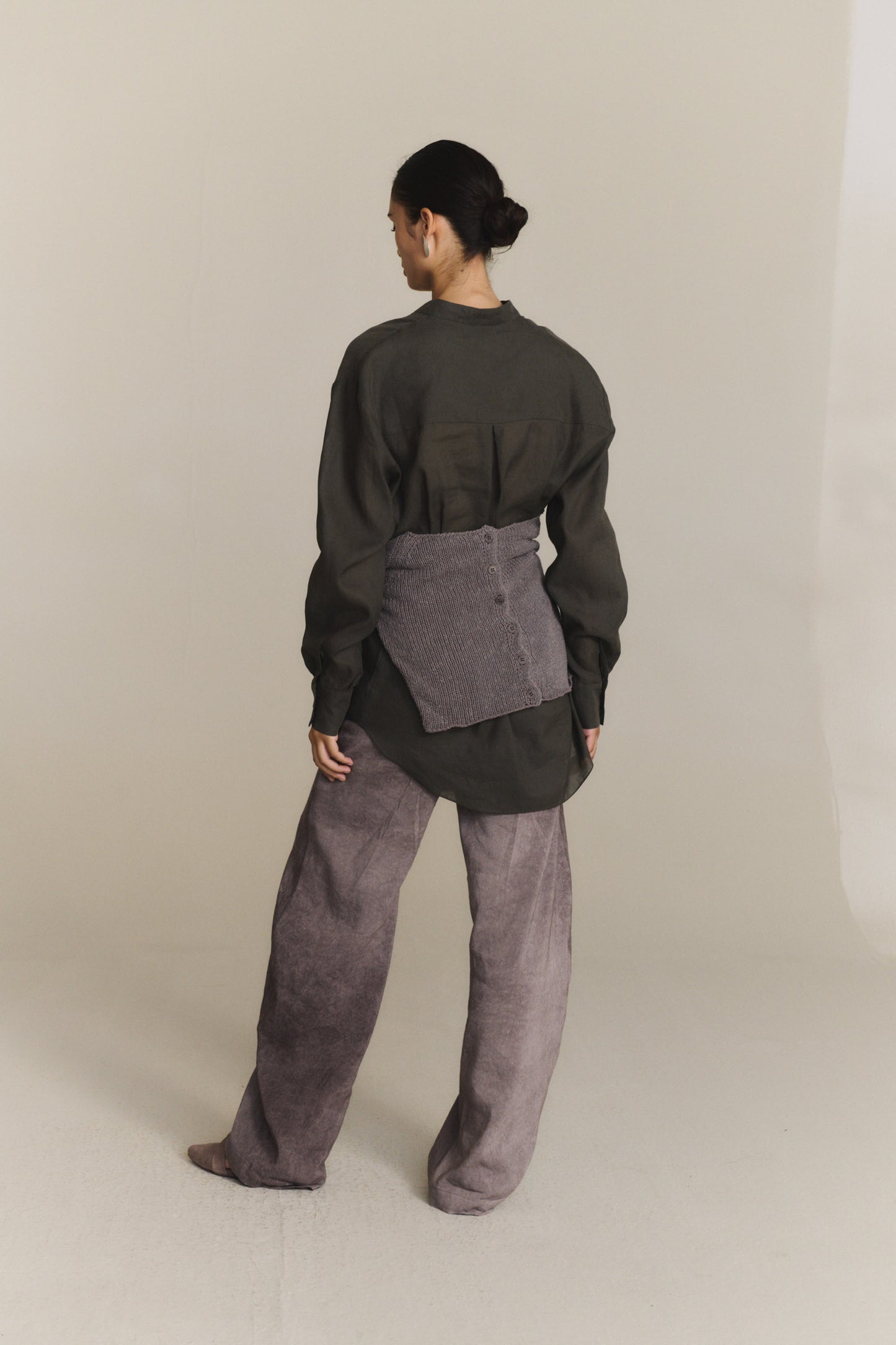 Raoul, camisa de algodon y lino gris oscuro