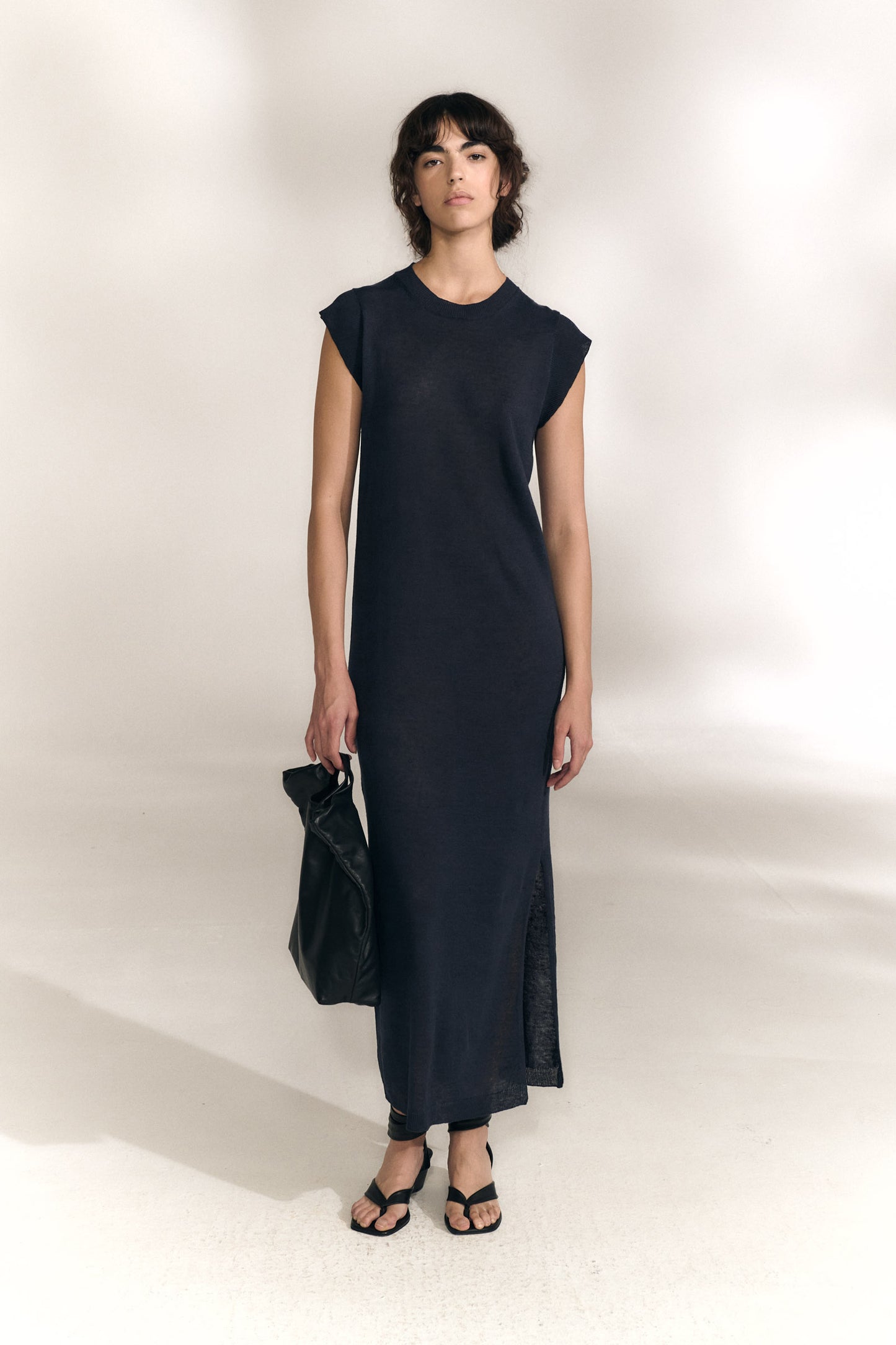 Rinen, vestido de punto de lino azul marino oscuro