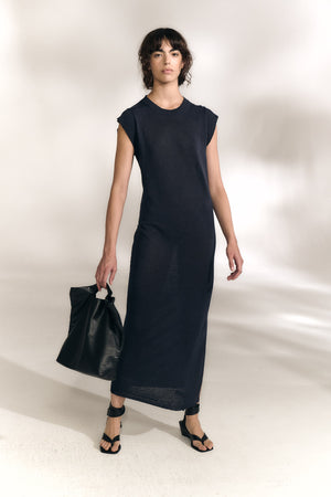 Rinen, vestido de punto de lino azul marino oscuro