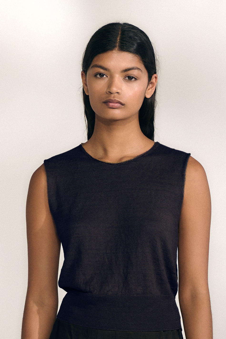 Rinen, chaleco de punto de lino azul marino oscuro