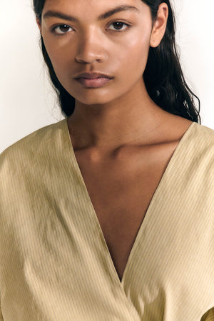 Ryo, vestido de rayas beige maltinto