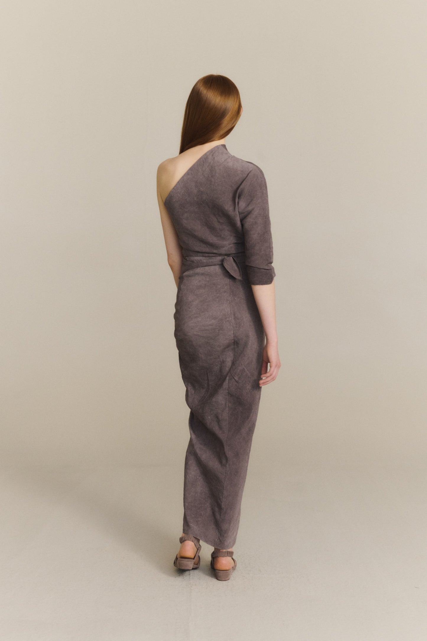 Sabina, falda larga gris malva maltinto