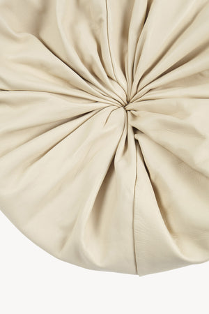 Sack L, sand large leather bag