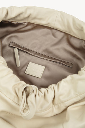 Sack L, sand large leather bag