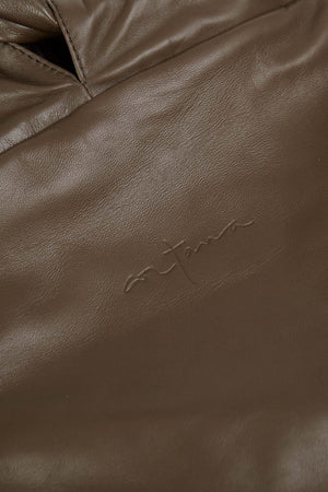 Sack M, bolso mediano de cuero kaki