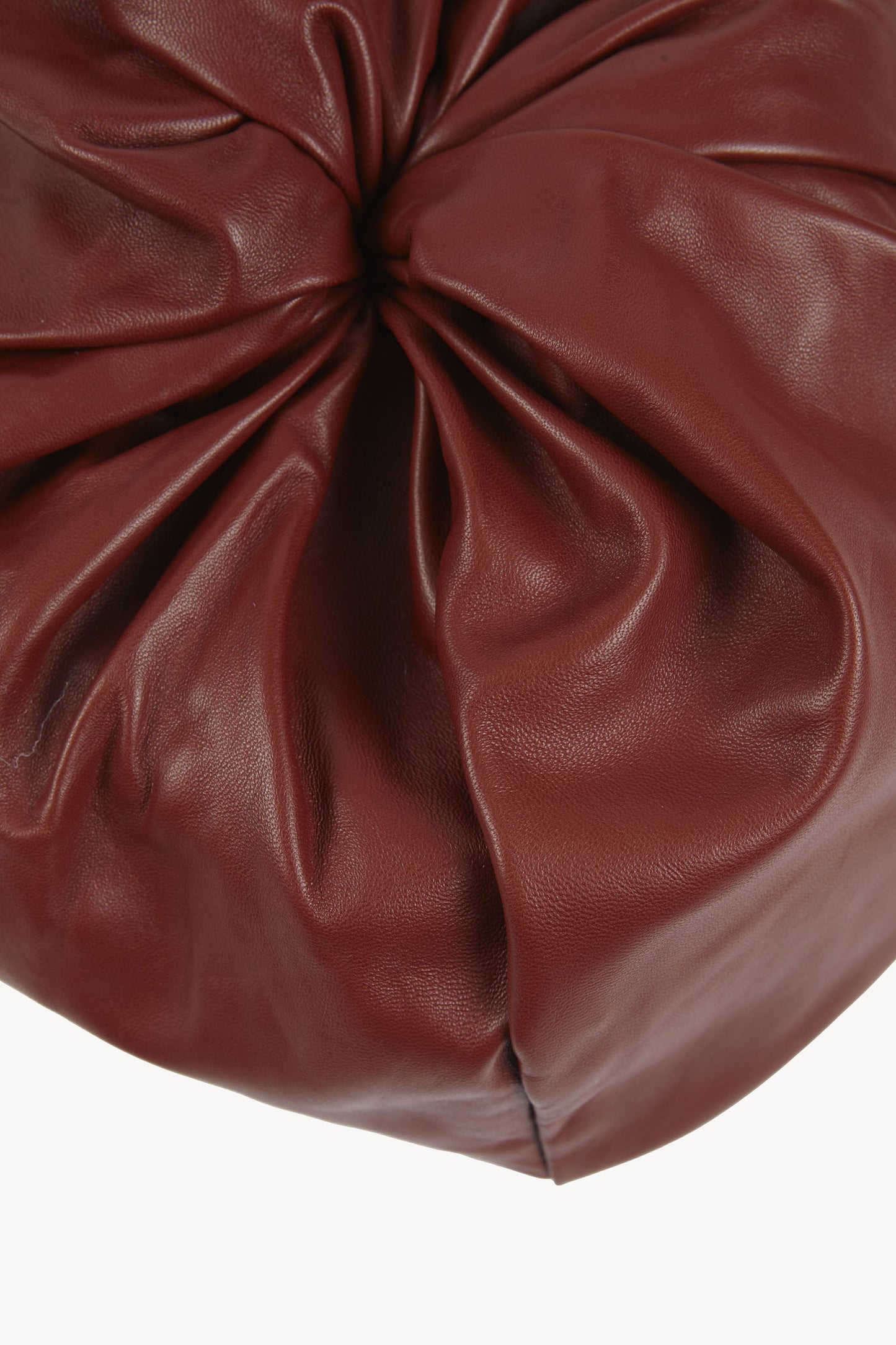 Sack M, lava red medium leather bag