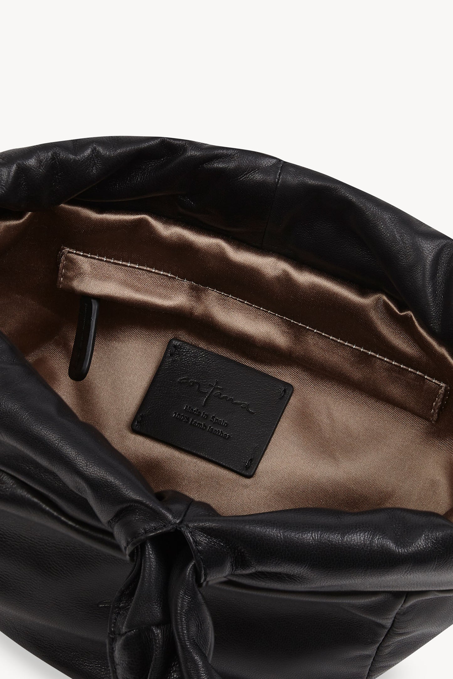 Sack S, small black leather bag