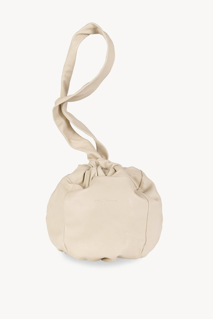 Sack M, sand medium leather bag