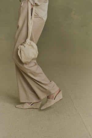 Cuento, beige virgin wool pants