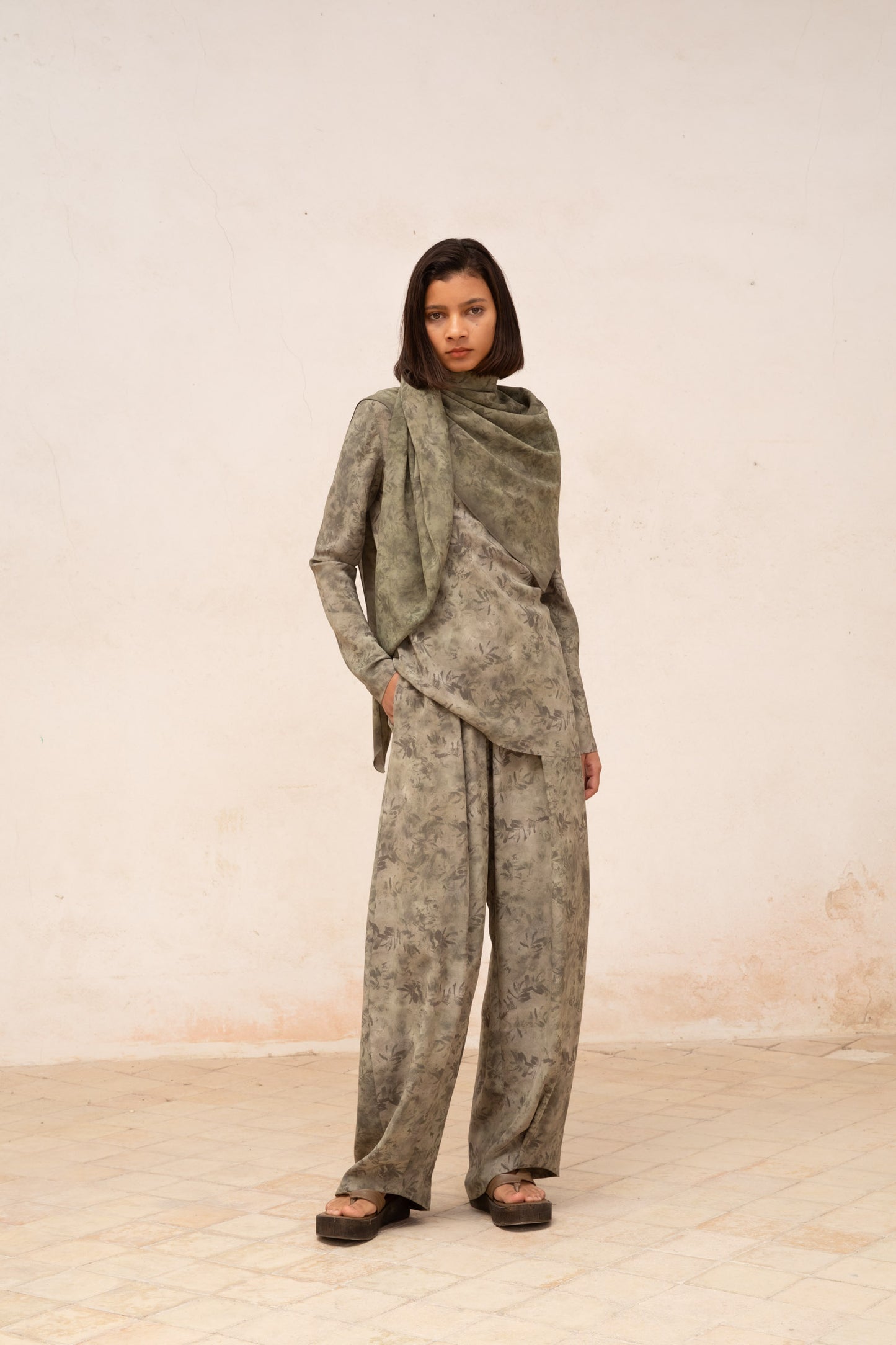 Salma, herba print silk pants