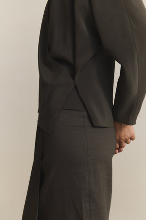 Sara, dark grey crossed silk top