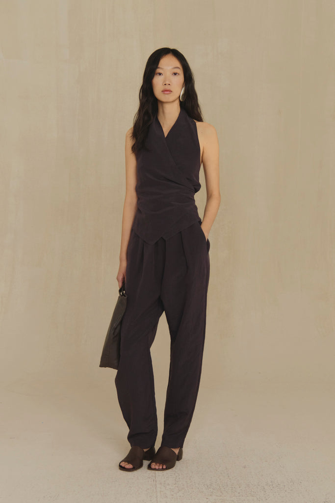Amar, pantalon moka de lino y seda