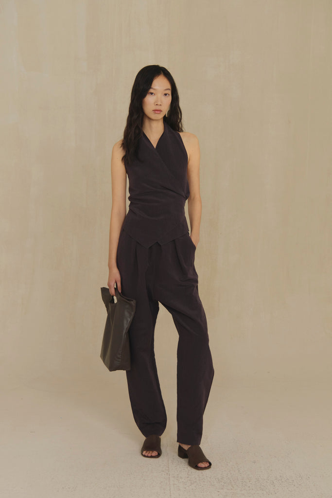 Sofia, top halter de lino y seda moka
