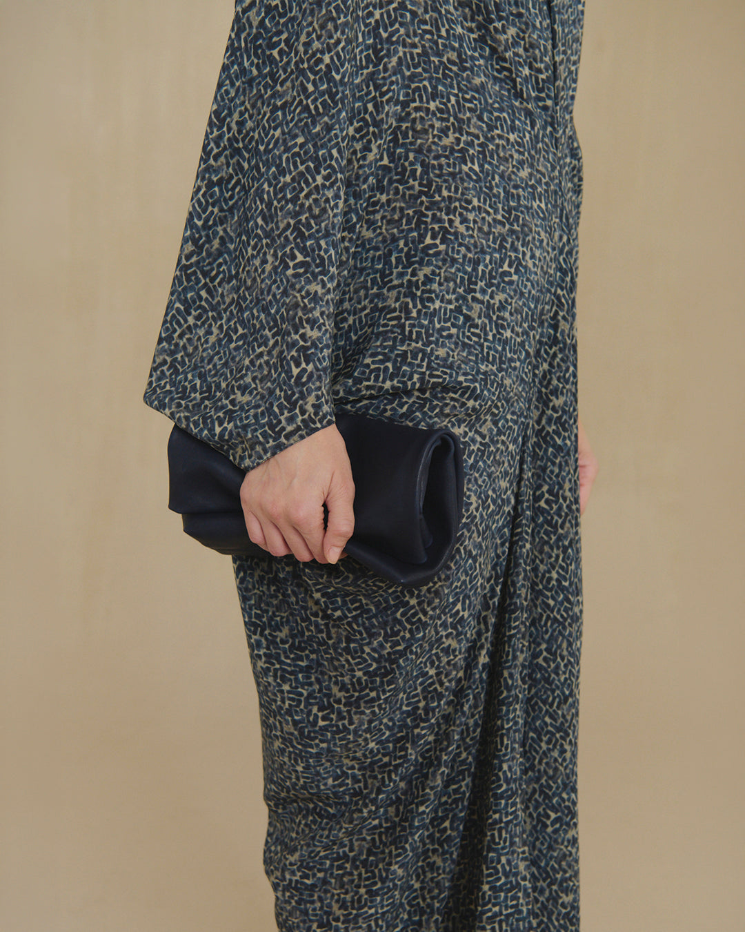 Mayu, vestido de seda astra print