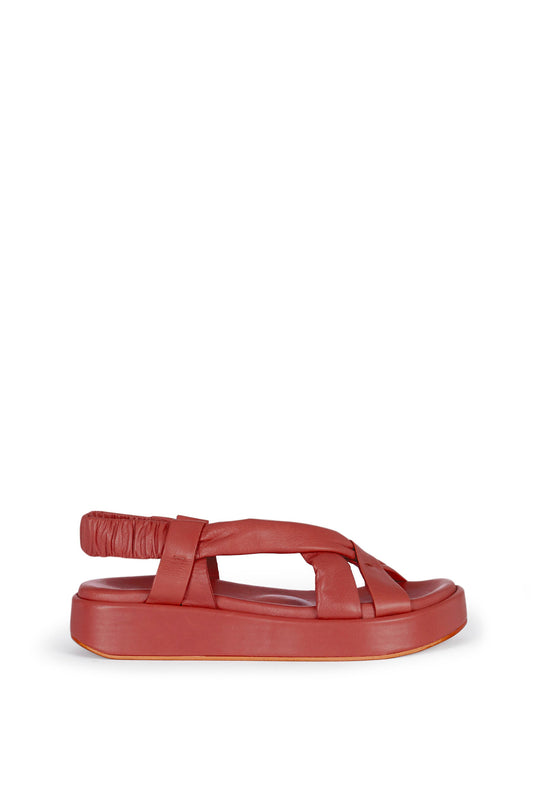 Suro, clay flat sandal 