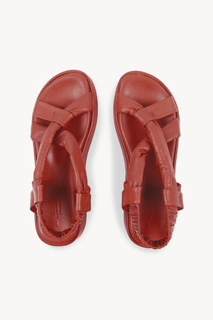 Suro, sandalia plana en arcilla