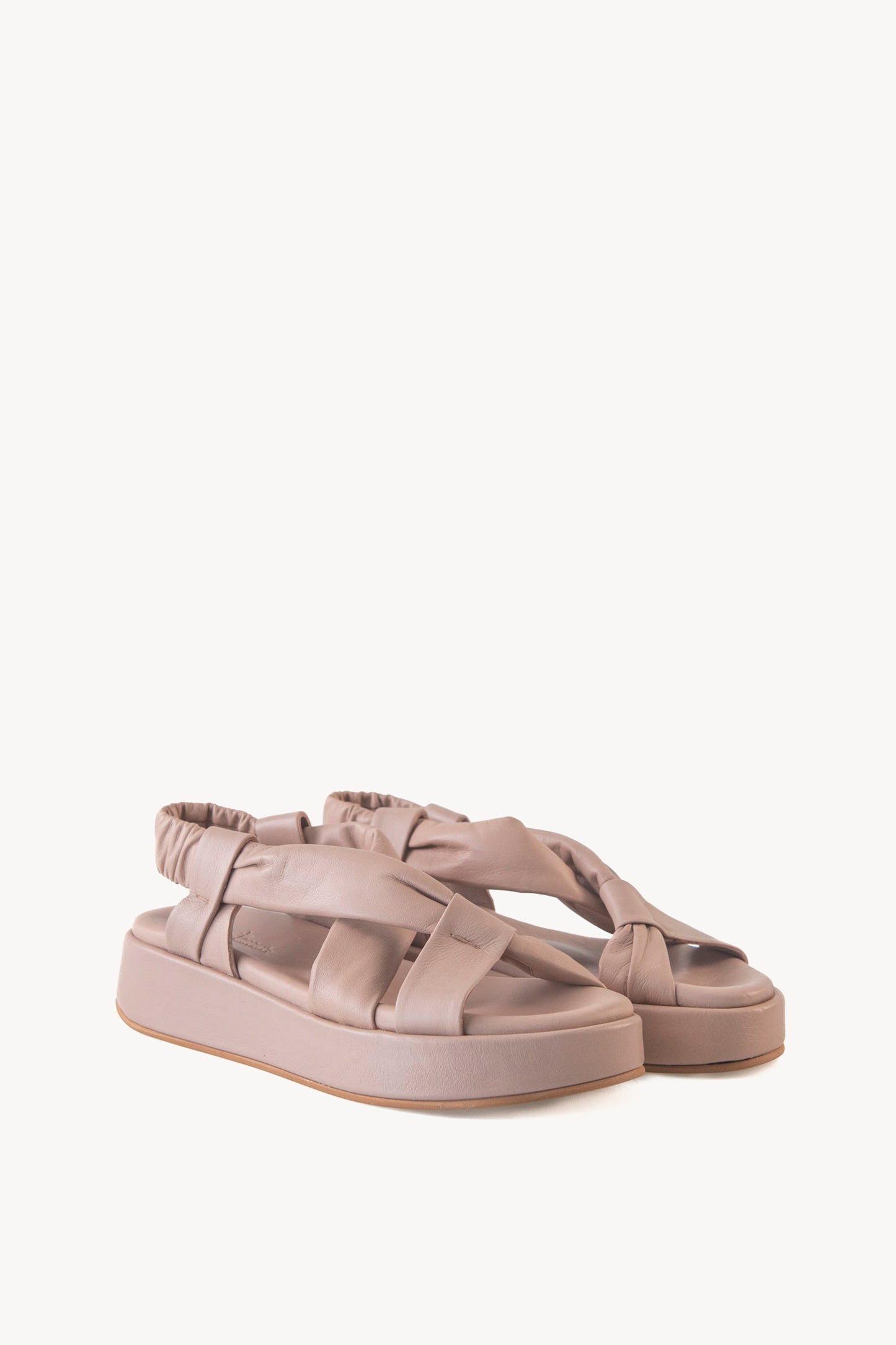 Suro, sandalia en cuero rosa