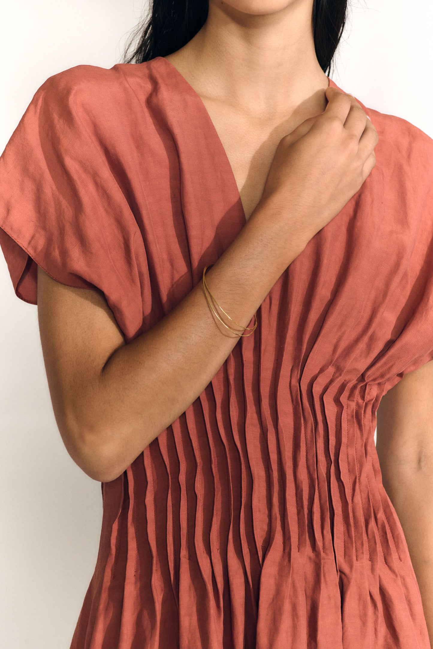 Thalo, pulseras entrelazadas doradas