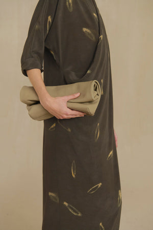 Thea, vestido largo de seda soma print