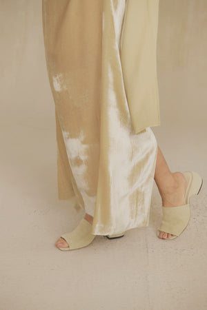 Thea, mules de ante beige oscuro