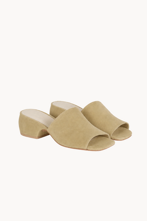 Thea, mules de ante beige oscuro