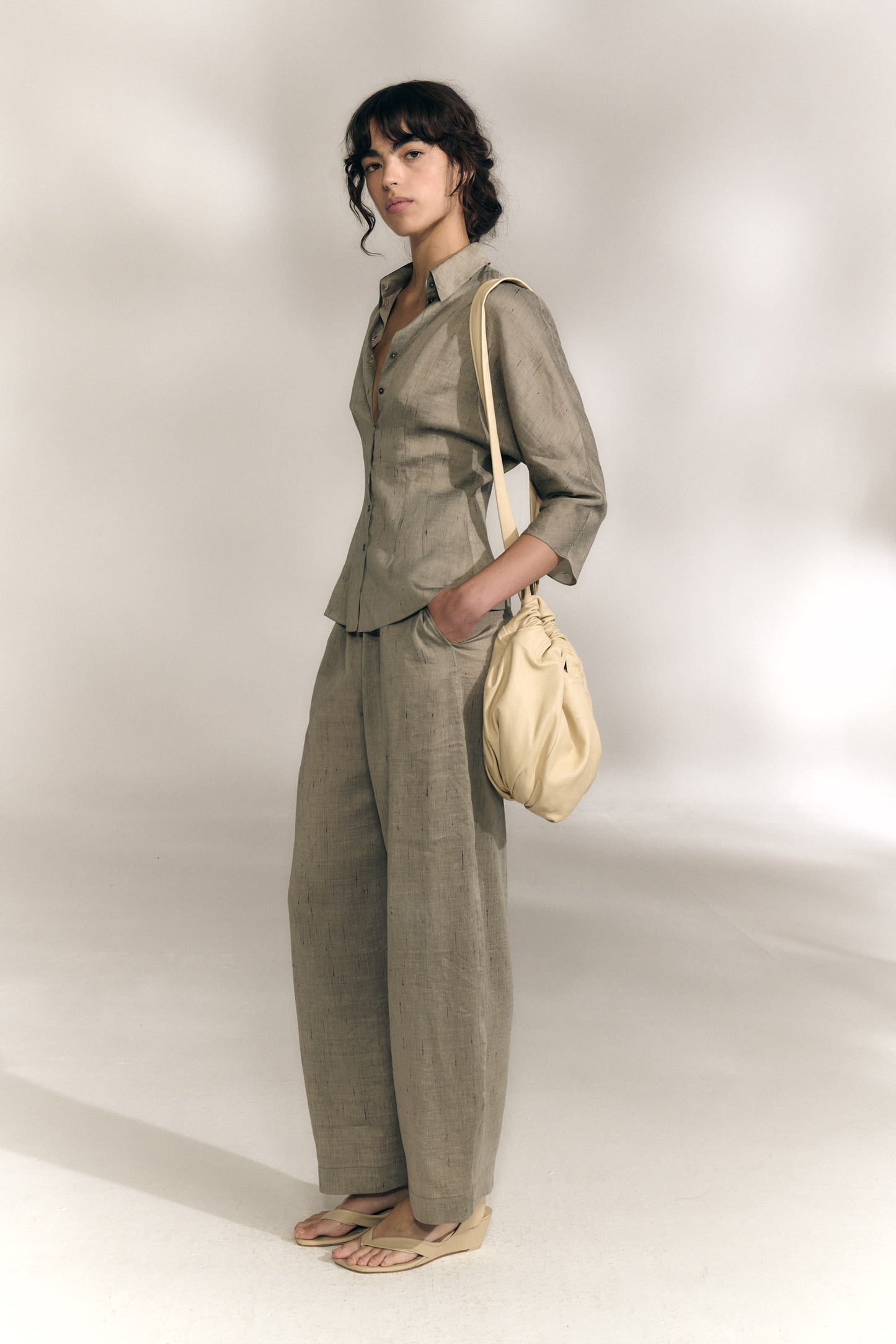 Sal, pantalon de rayas gris plata