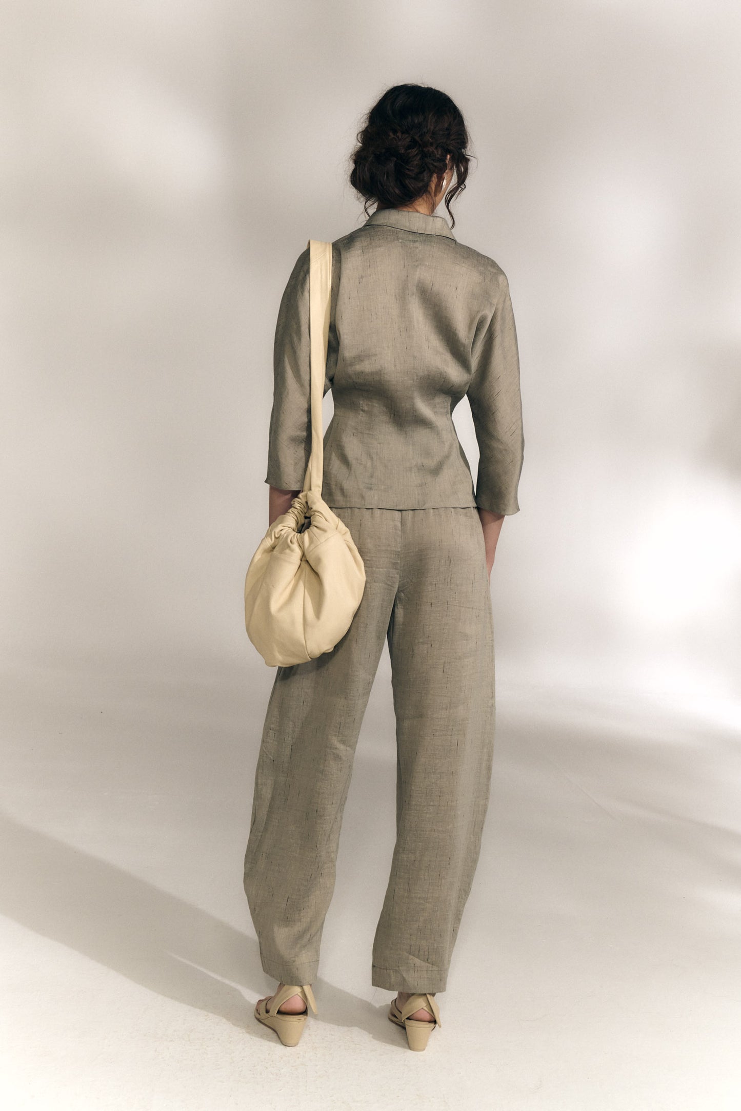 Sal, pantalon de rayas gris plata