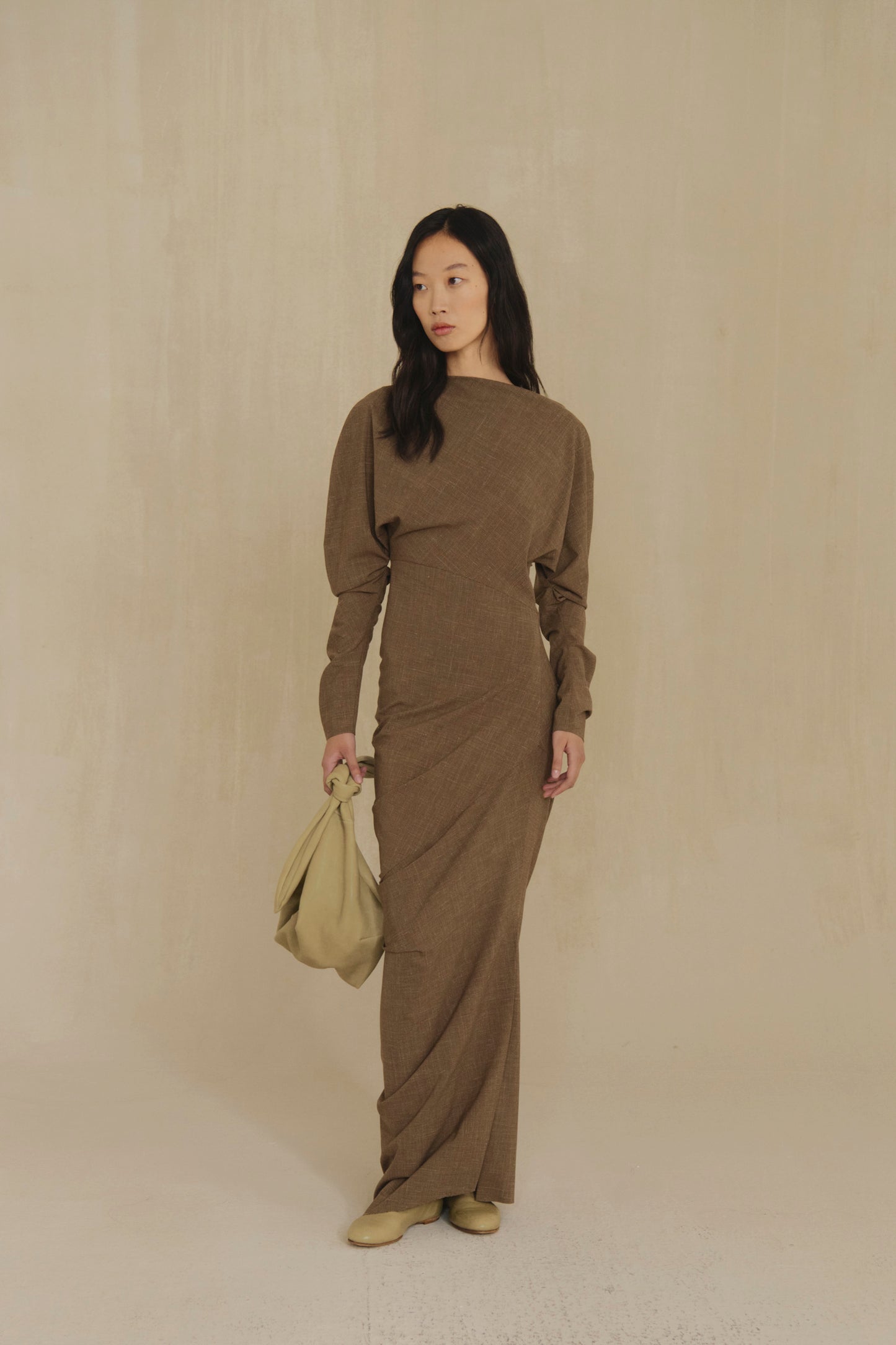 Jin L, olive green leather belt bag