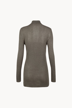 Tiva, jersey de cuello alto verde metalizado