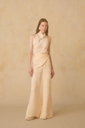 Chaqueta y pantalon Nara, top Tulip