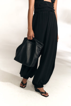 Tunez, pantalon bombacho de seda negro